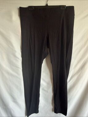 HUE Black Full-Length Leggings